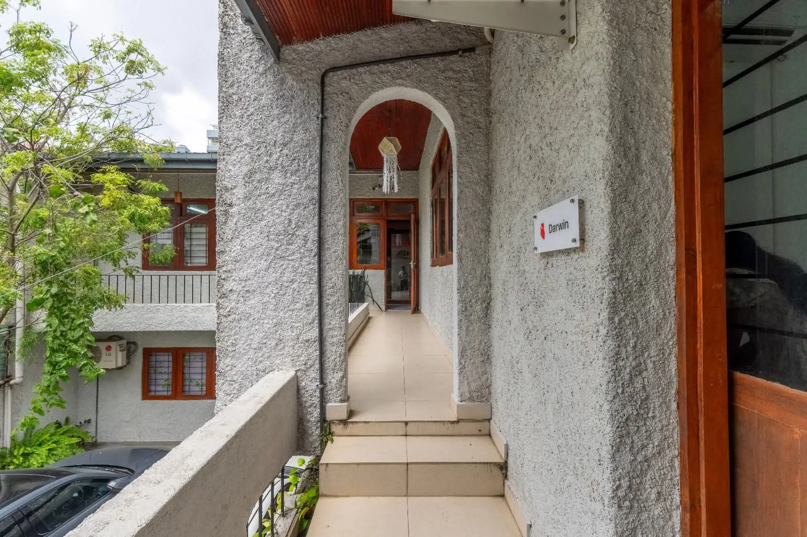 COMMERCIAL PROPERTY FOR RENT – BAGATELLE ROAD, COLOMBO 03 photo 7
