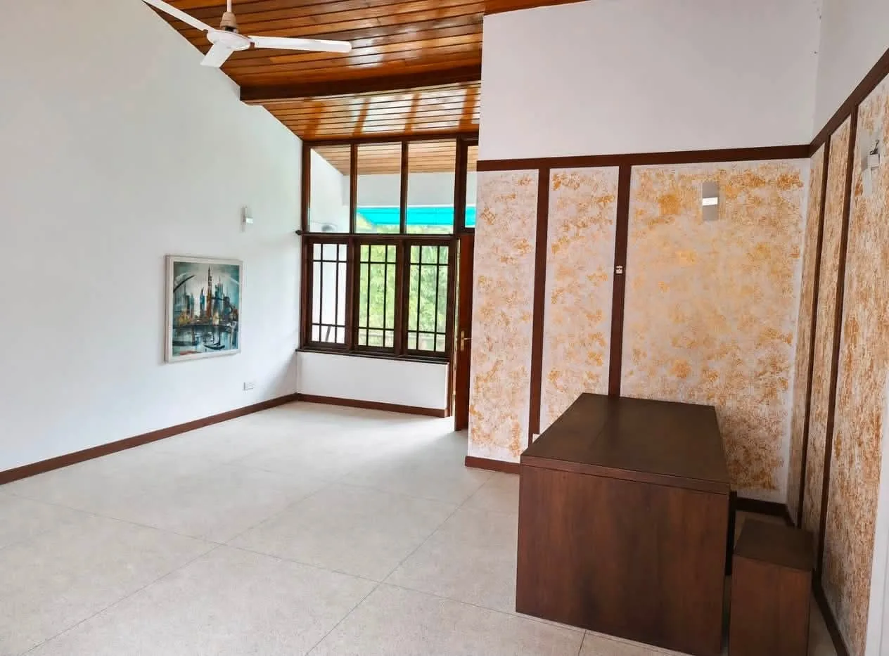 COMMERCIAL OFFICE SPACE FOR RENT – KOLLUPITIYA, COLOMBO 03 photo 3