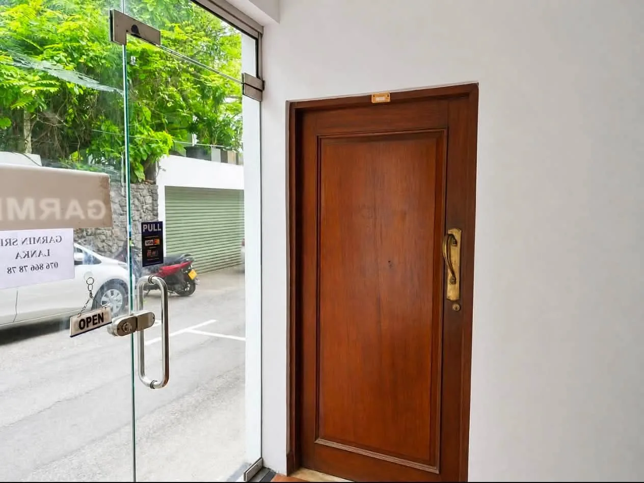 COMMERCIAL OFFICE SPACE FOR RENT – KOLLUPITIYA, COLOMBO 03 photo 7