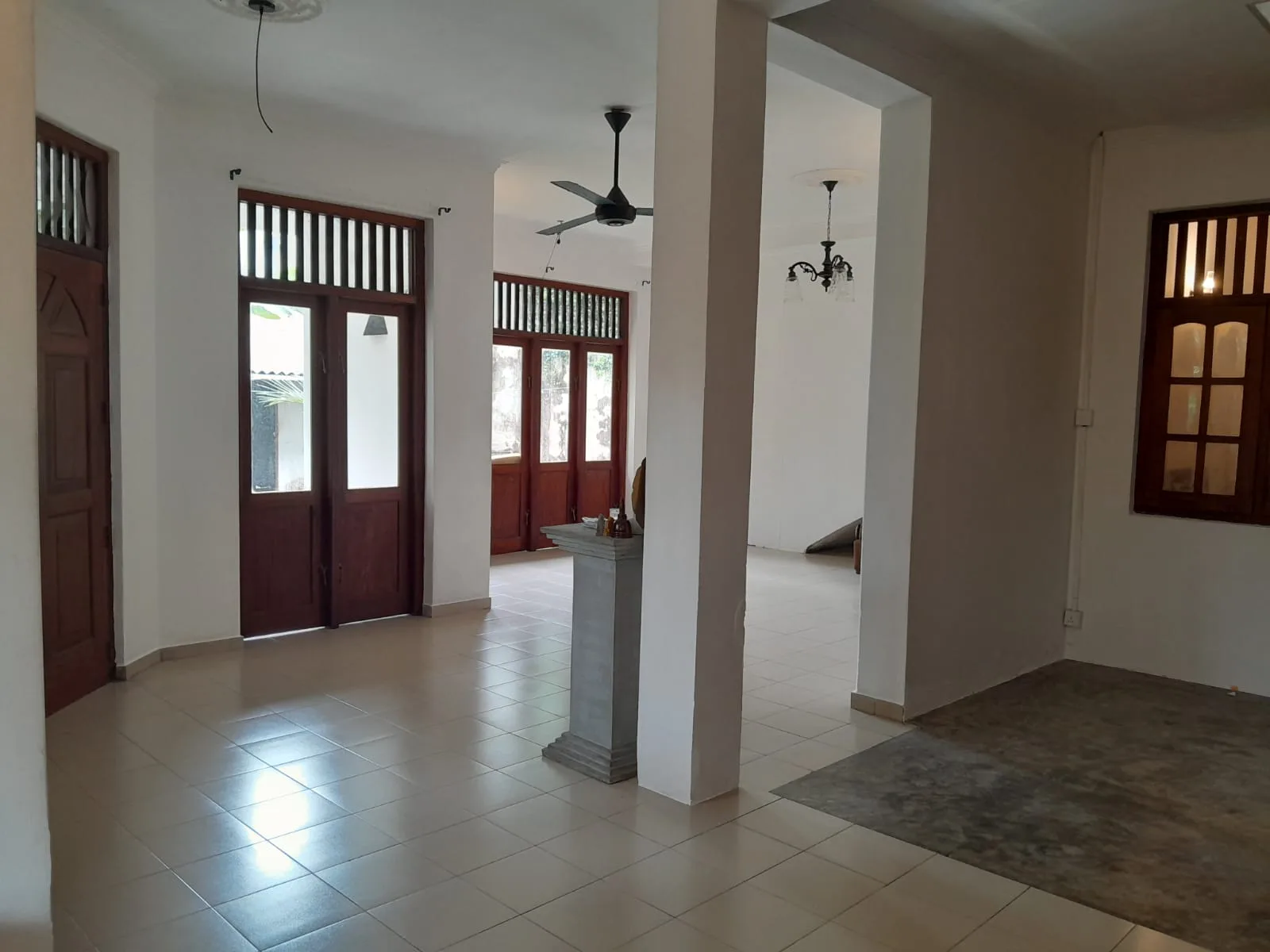 4 BED HOUSE · BATTARAMULLA photo 2
