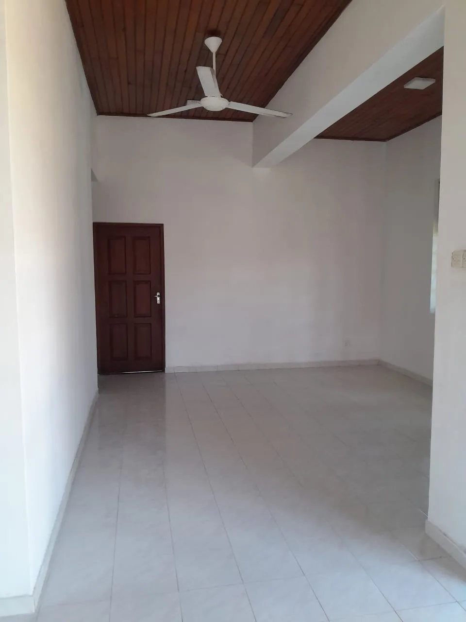 4 BED HOUSE · BATTARAMULLA photo 6