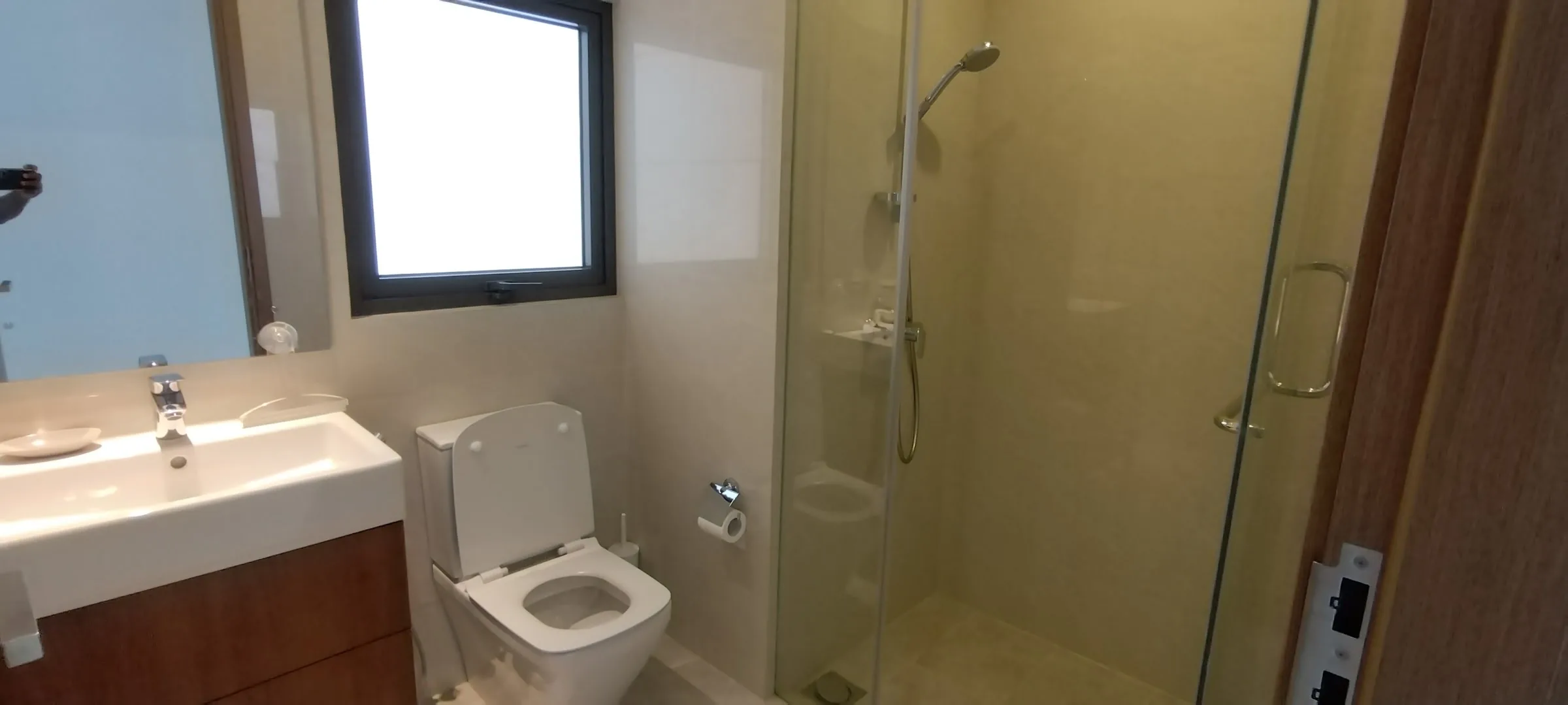 FULLY FURNISHED 3-BEDROOM APARTMENT AT CAPITAL TWIN PEAKS, COLOMBO 02 photo 8