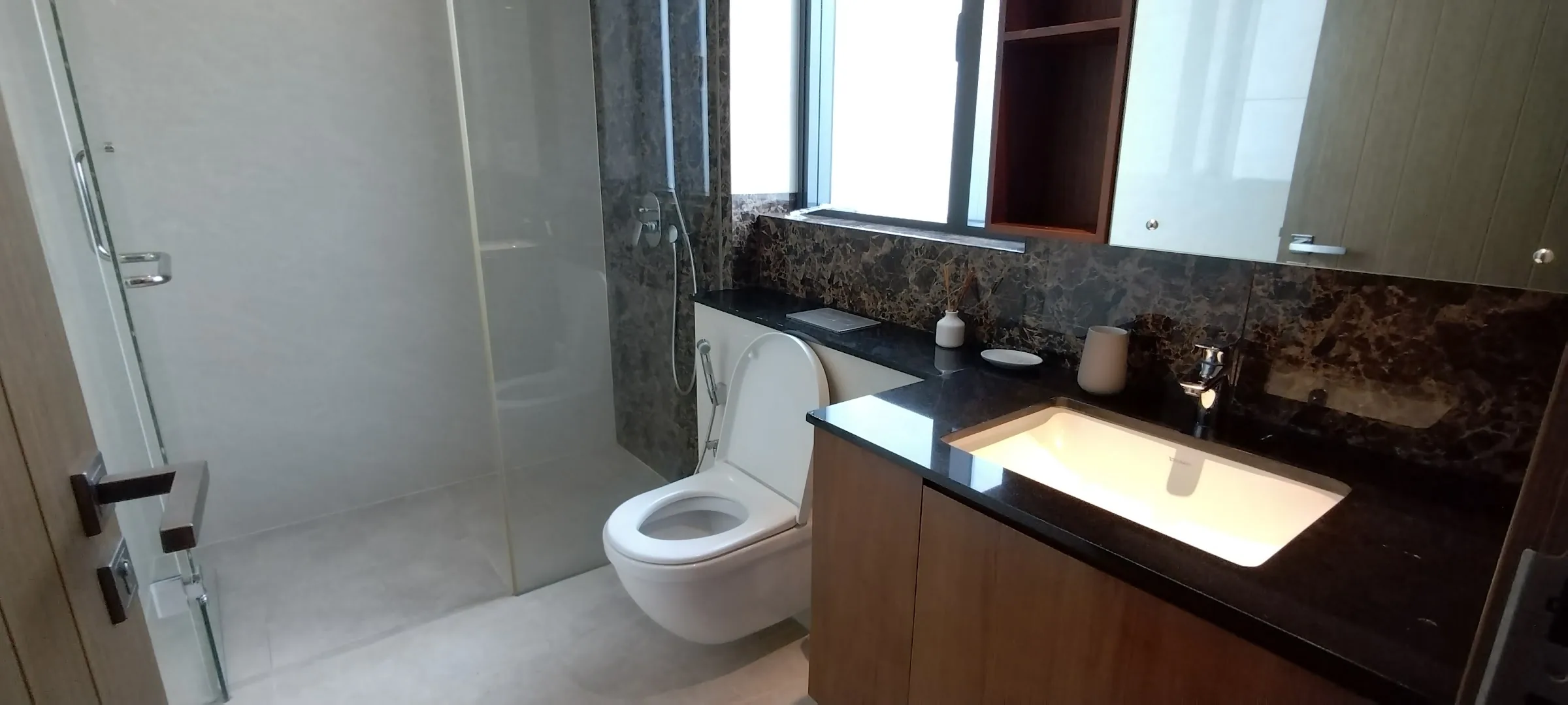 FULLY FURNISHED 3-BEDROOM APARTMENT AT CAPITAL TWIN PEAKS, COLOMBO 02 photo 16