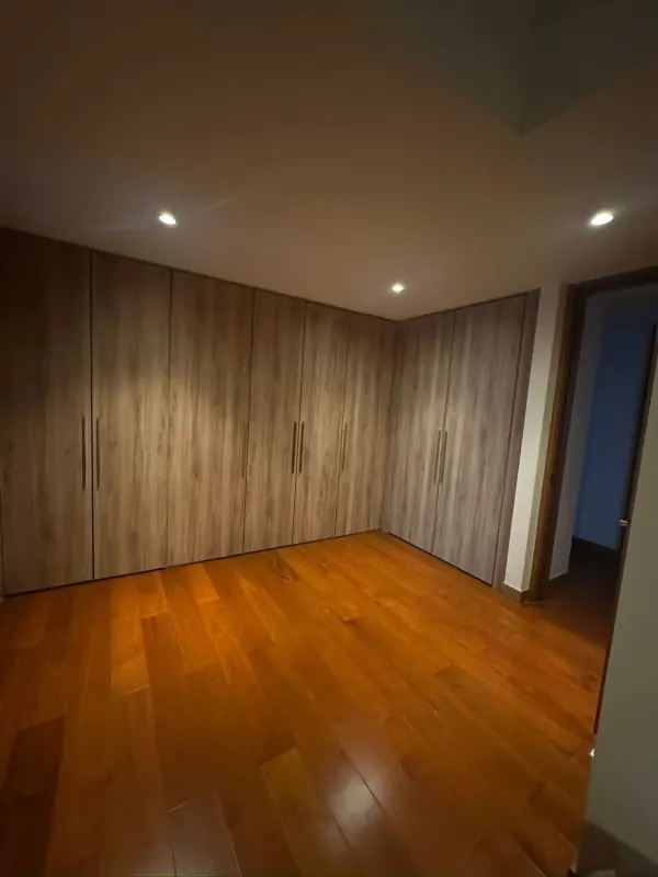 4 BED APARTMENT · COLOMBO 02 photo 6