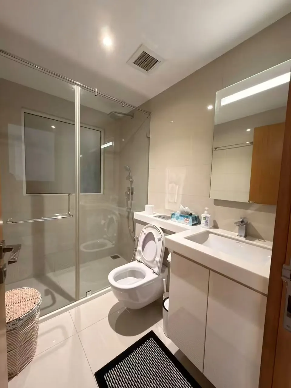 LUXURY 4-BEDROOM APARTMENT FOR RENT – ALTAIR, COLOMBO 02 photo 7