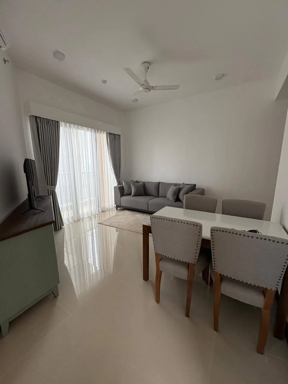 2-BEDROOM APARTMENT FOR RENT – TRI-ZEN, COLOMBO 02 photo 2