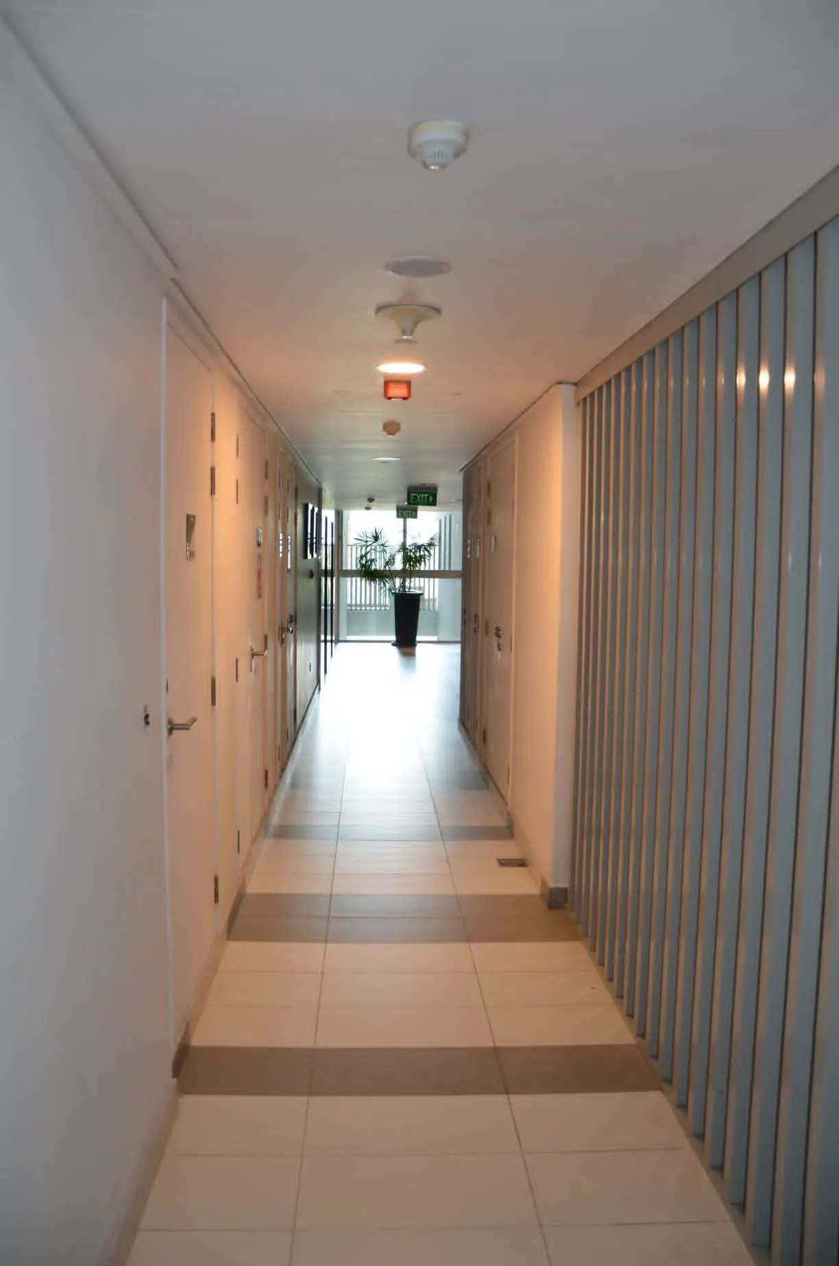 2-BEDROOM FULLY FURNISHED APARTMENT FOR RENT – THE EMPEROR, COLOMBO 03 photo 6
