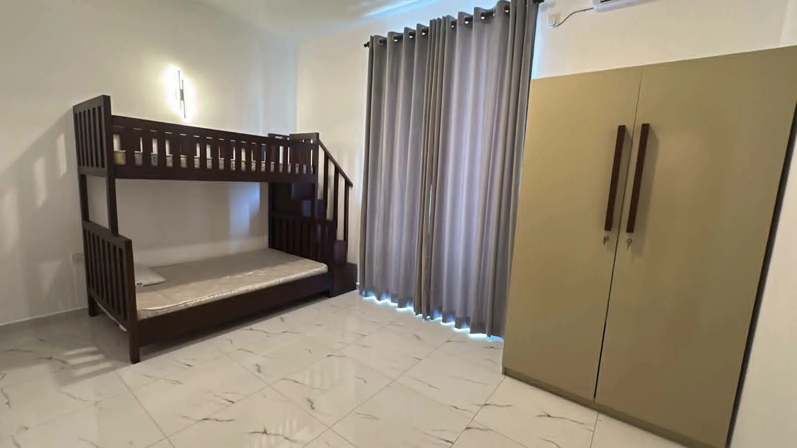 ๐๏ธ LUXURY 3-BEDROOM APARTMENT FOR RENT โ COLPETTY, COLOMBO 03 photo 5