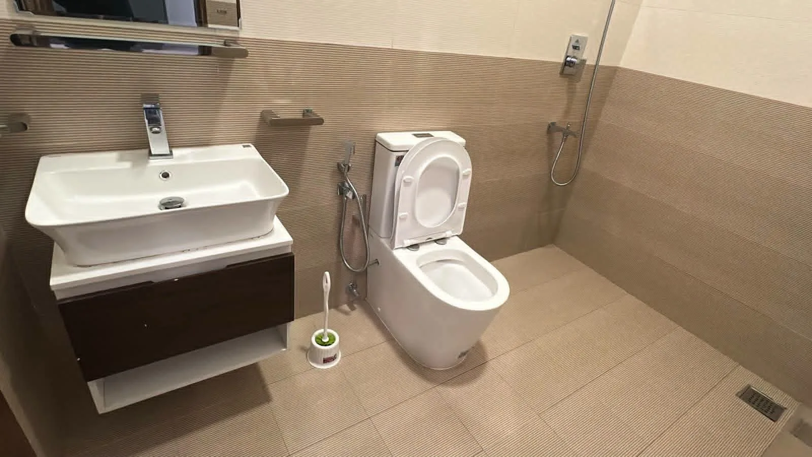 ๐๏ธ LUXURY 3-BEDROOM APARTMENT FOR RENT โ COLPETTY, COLOMBO 03 photo 6