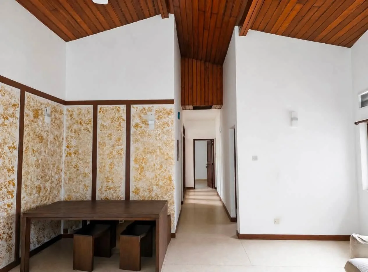 2-BEDROOM RESIDENCE FOR RENT – KOLLUPITIYA, COLOMBO 03 photo 10