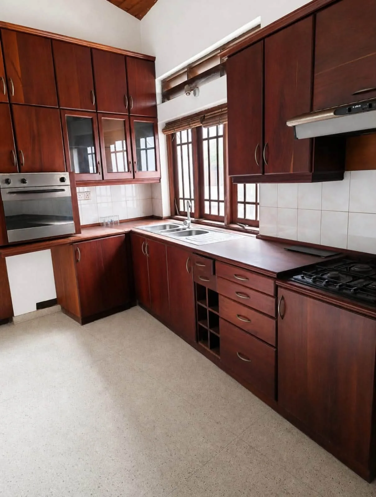2-BEDROOM RESIDENCE FOR RENT – KOLLUPITIYA, COLOMBO 03 photo 11