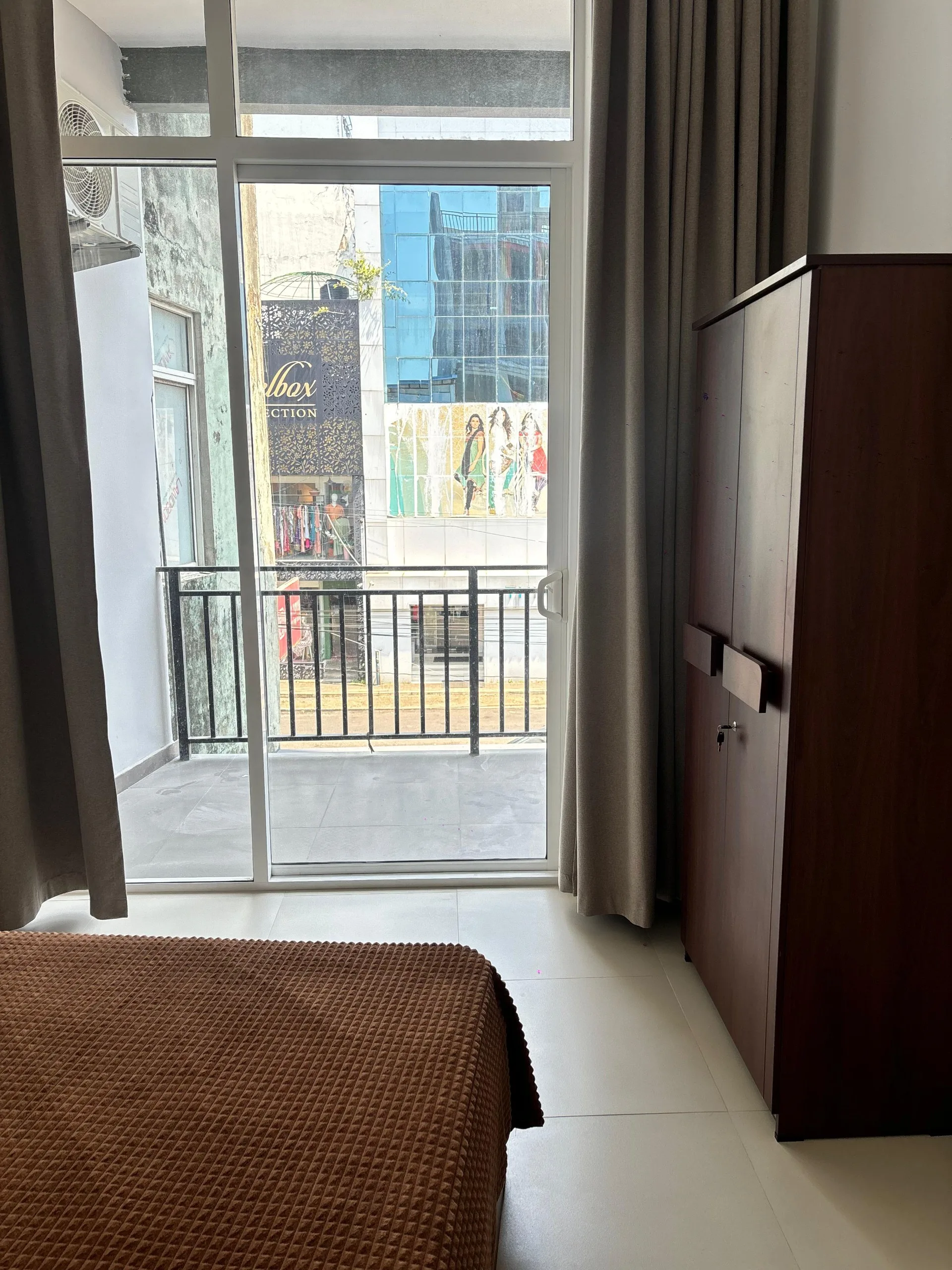 01 BEDROOM BRAND NEW APARTMENT FOR RENT IN THIMBIRIGASYAYA, COLOMBO 05 photo 3