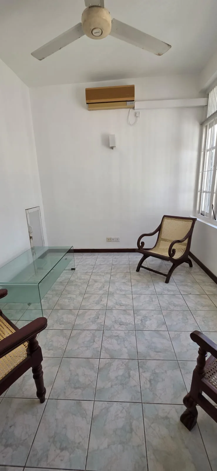 4 BEDROOM HOUSE IN COLOMBO 05 photo 7