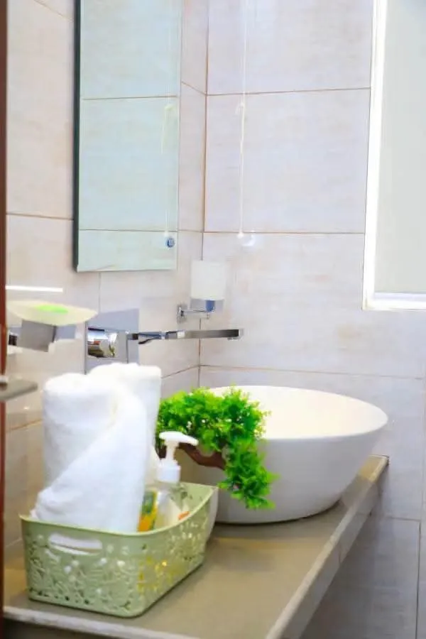 3-BEDROOM SERVICED APARTMENT FOR RENT – COLOMBO 05 photo 4
