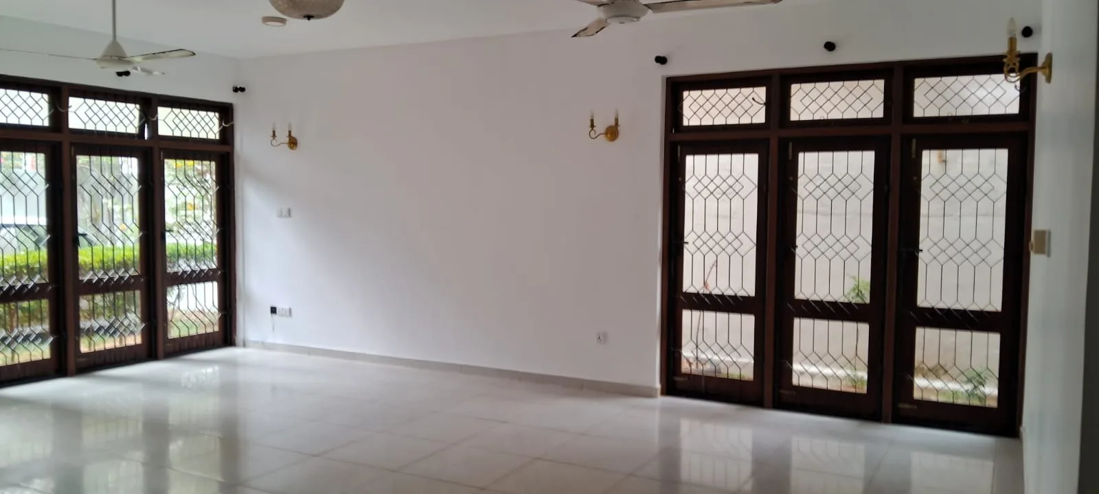 HOUSE FOR RENT INTERNATIONAL BUDDHIST CENTRE ROAD - COLOMBO 06 photo 2