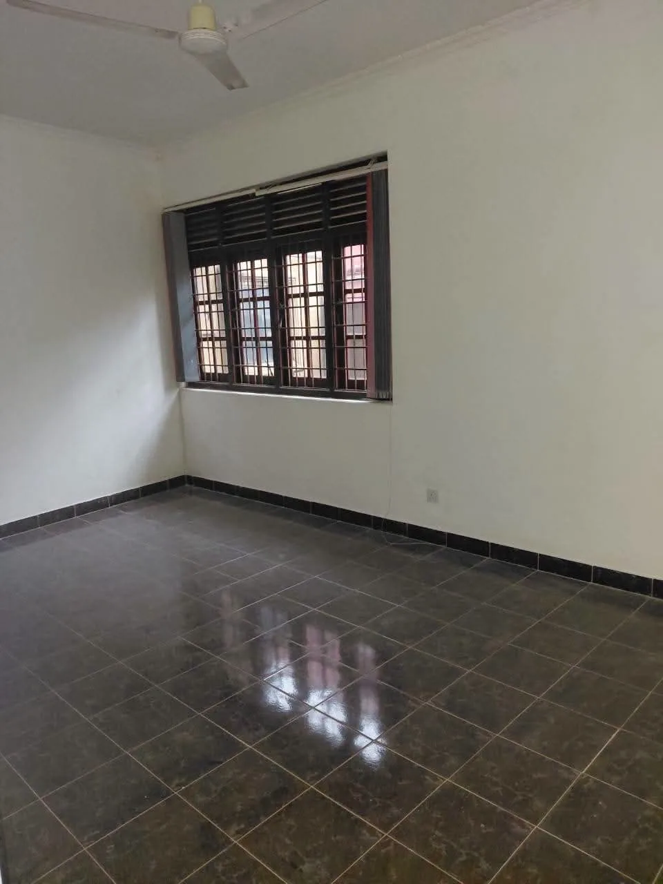 COMMERCIAL PROPERTY FOR RENT IN WELLAWATTA photo 2