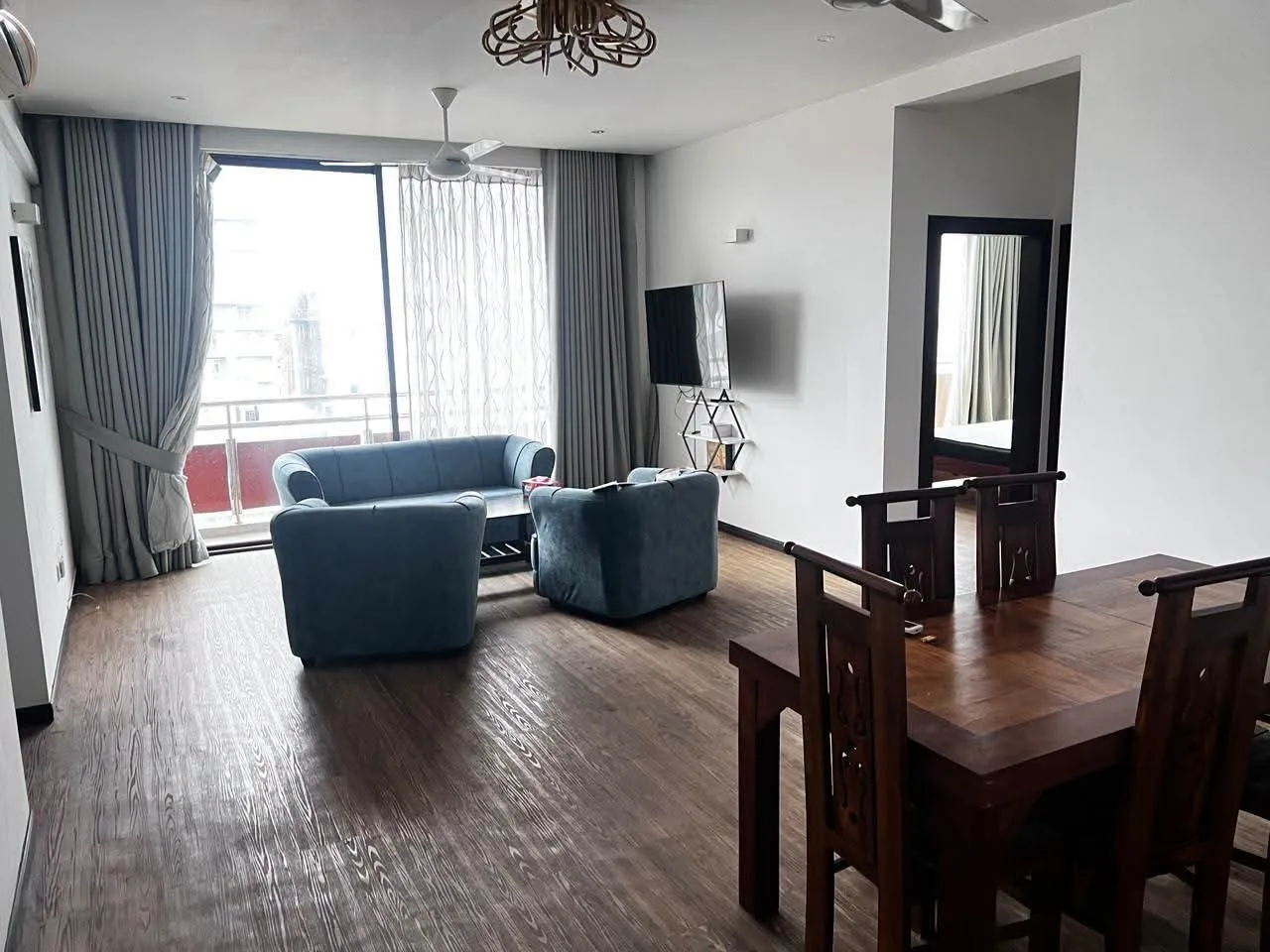 🌊 3-BEDROOM SEA VIEW APARTMENT FOR RENT IN WELLAWATTE, COLOMBO 06