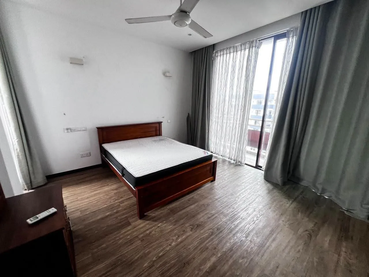 🌊 3-BEDROOM SEA VIEW APARTMENT FOR RENT IN WELLAWATTE, COLOMBO 06 photo 5