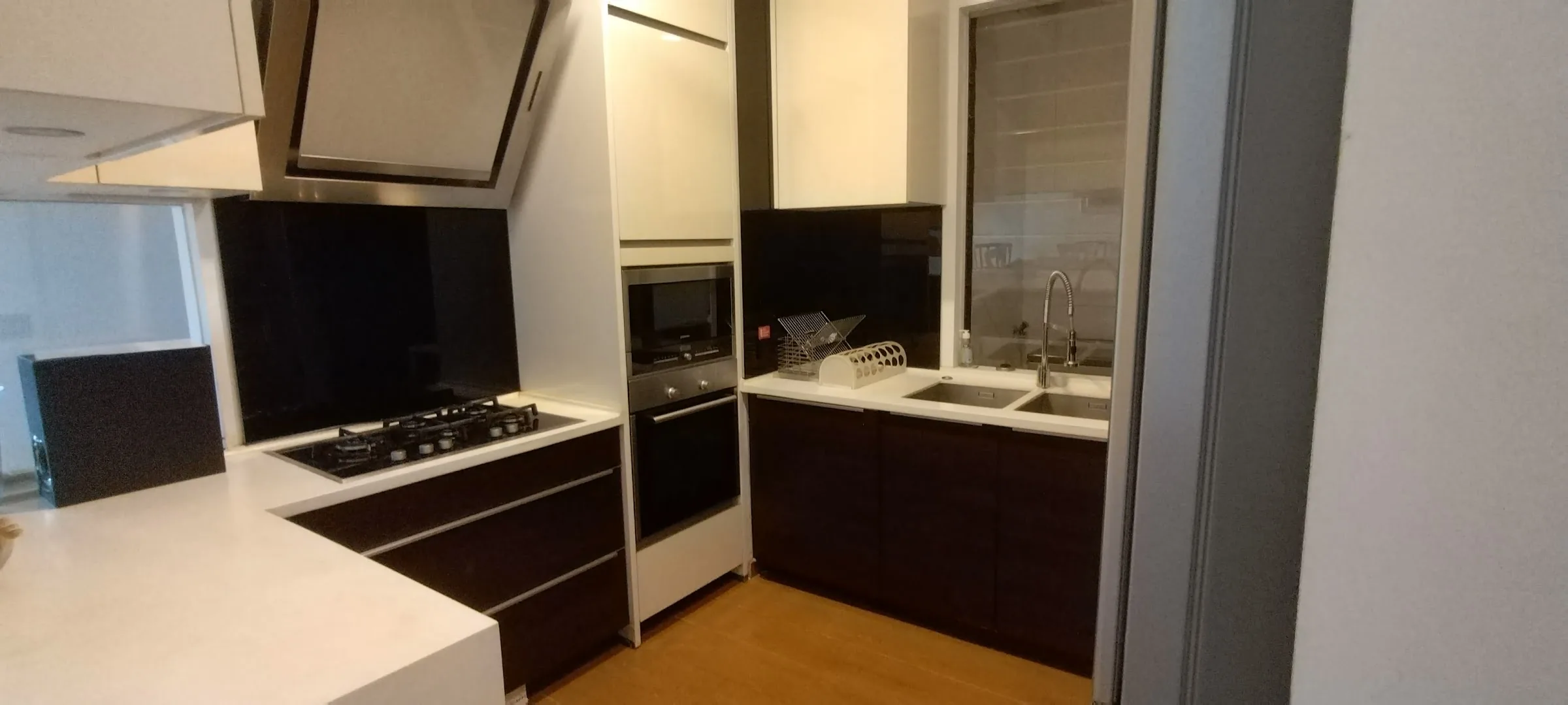 FURNISHED 2-BEDROOM APARTMENT AT 7TH SENSE, COLOMBO 07 photo 4