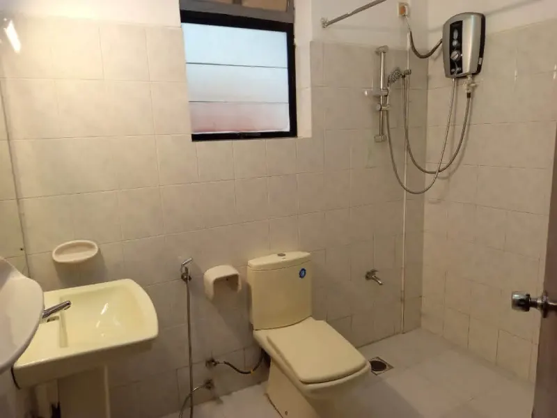 3-BEDROOM APARTMENT FOR RENT – KARLSHUE COURT, COLOMBO 08 photo 4