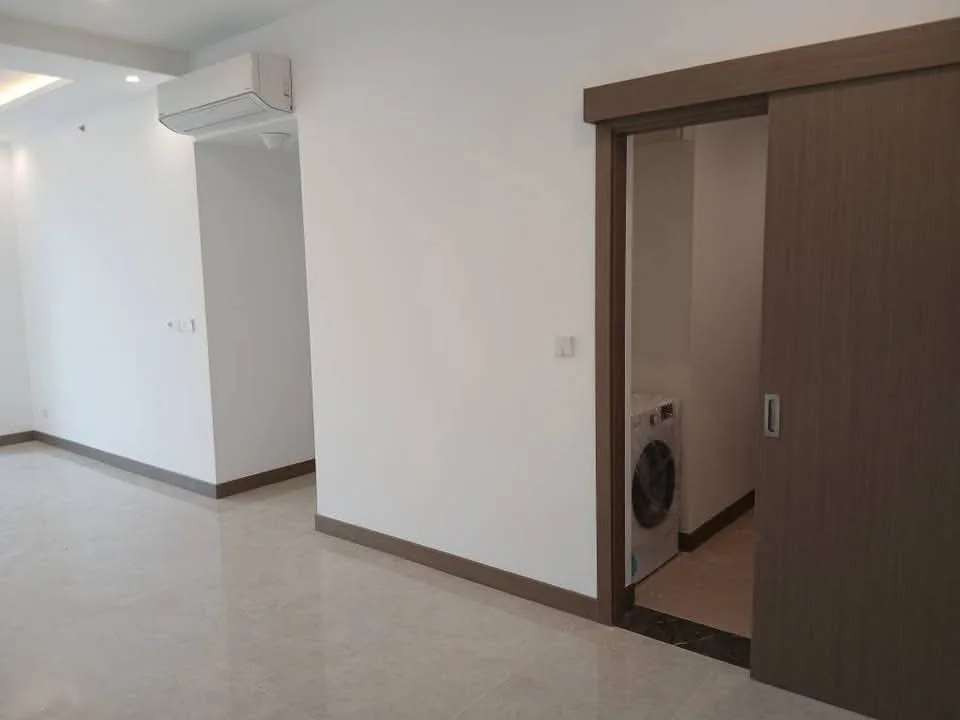 2 BED APARTMENT · COLOMBO 15 photo 3