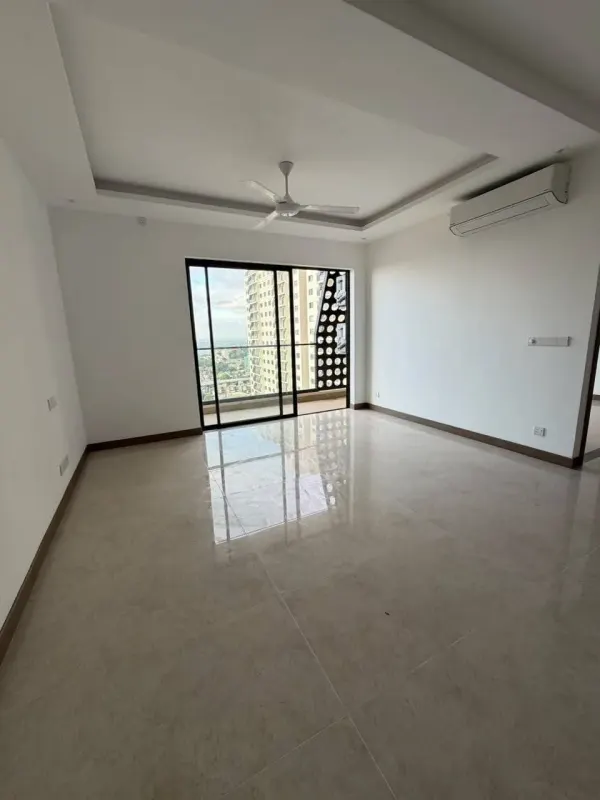 🏢 BRAND NEW 1-BEDROOM APARTMENT FOR RENT – MARINA SQUARE, COLOMBO 15 photo 2