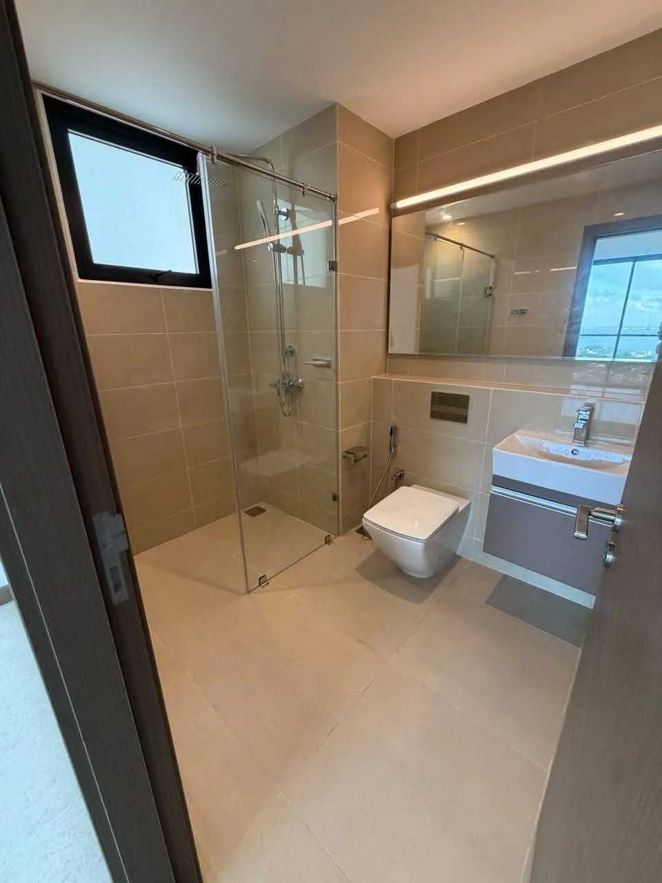 🏢 BRAND NEW 1-BEDROOM APARTMENT FOR RENT – MARINA SQUARE, COLOMBO 15 photo 13