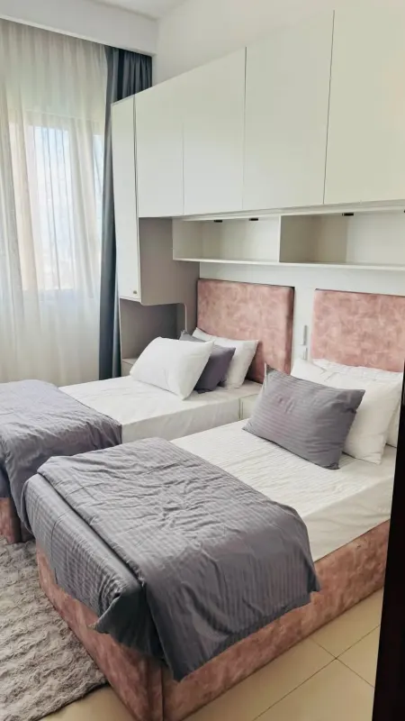 FULLY FURNISHED 2-BEDROOM APARTMENT FOR RENT – TRIZEN, COLOMBO 02 photo 3