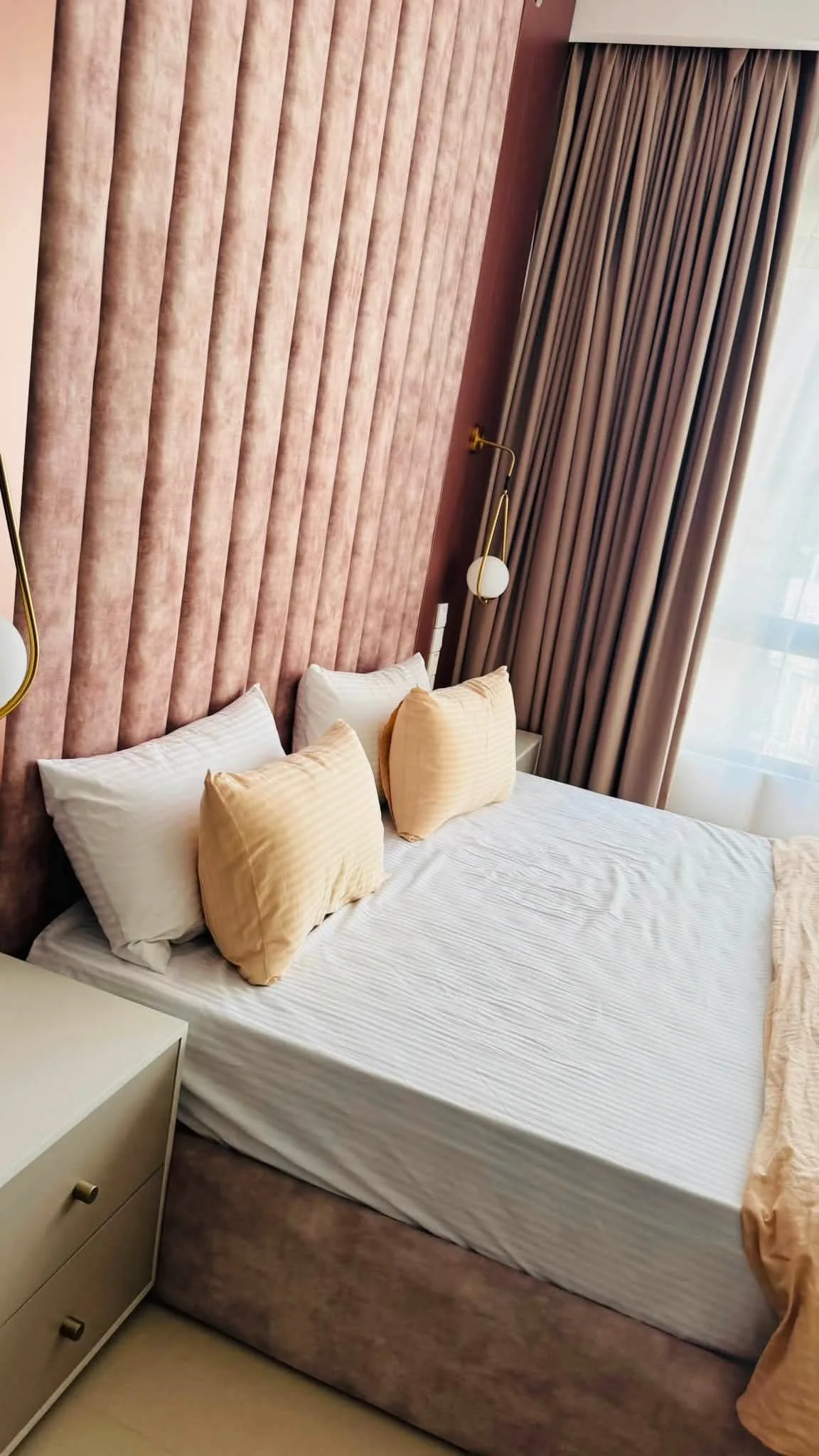 FULLY FURNISHED 2-BEDROOM APARTMENT FOR RENT – TRIZEN, COLOMBO 02 photo 4