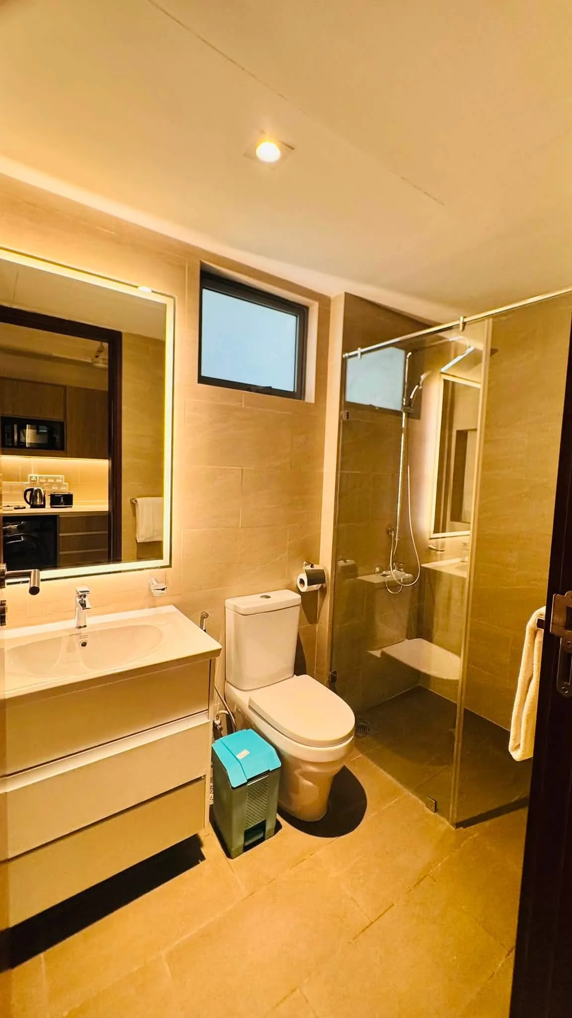 FULLY FURNISHED 2-BEDROOM APARTMENT FOR RENT – TRIZEN, COLOMBO 02 photo 5