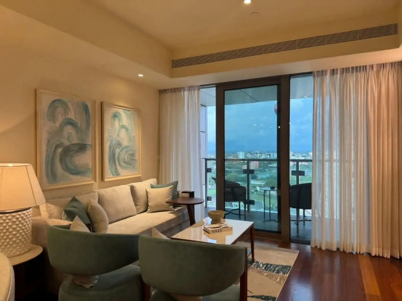 2-BEDROOM FULLY FURNISHED APARTMENT FOR RENT – CINNAMON LIFE, COLOMBO 02 photo 8