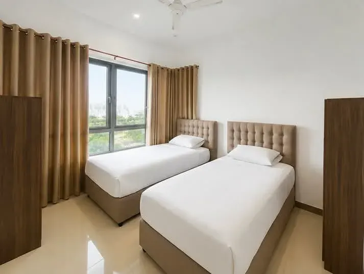 FURNISHED 3-BEDROOM APARTMENT FOR RENT – COLOMBO 02 photo 2
