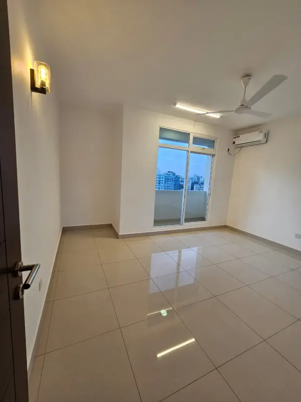 3 BED APARTMENT · COLOMBO 4 photo 6