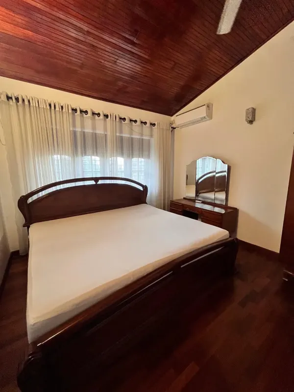 FULLY FURNISHED 2 BEDROOM UPPER FLOOR HOUSE FOR RENT – COLOMBO 6 photo 3