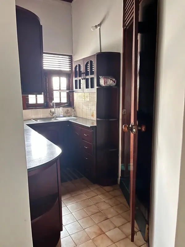 FULLY FURNISHED 2 BEDROOM UPPER FLOOR HOUSE FOR RENT – COLOMBO 6 photo 4