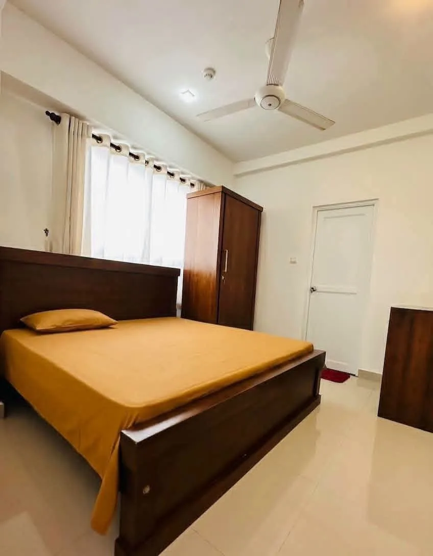 3 BED APARTMENT · COLOMBO 8 photo 2