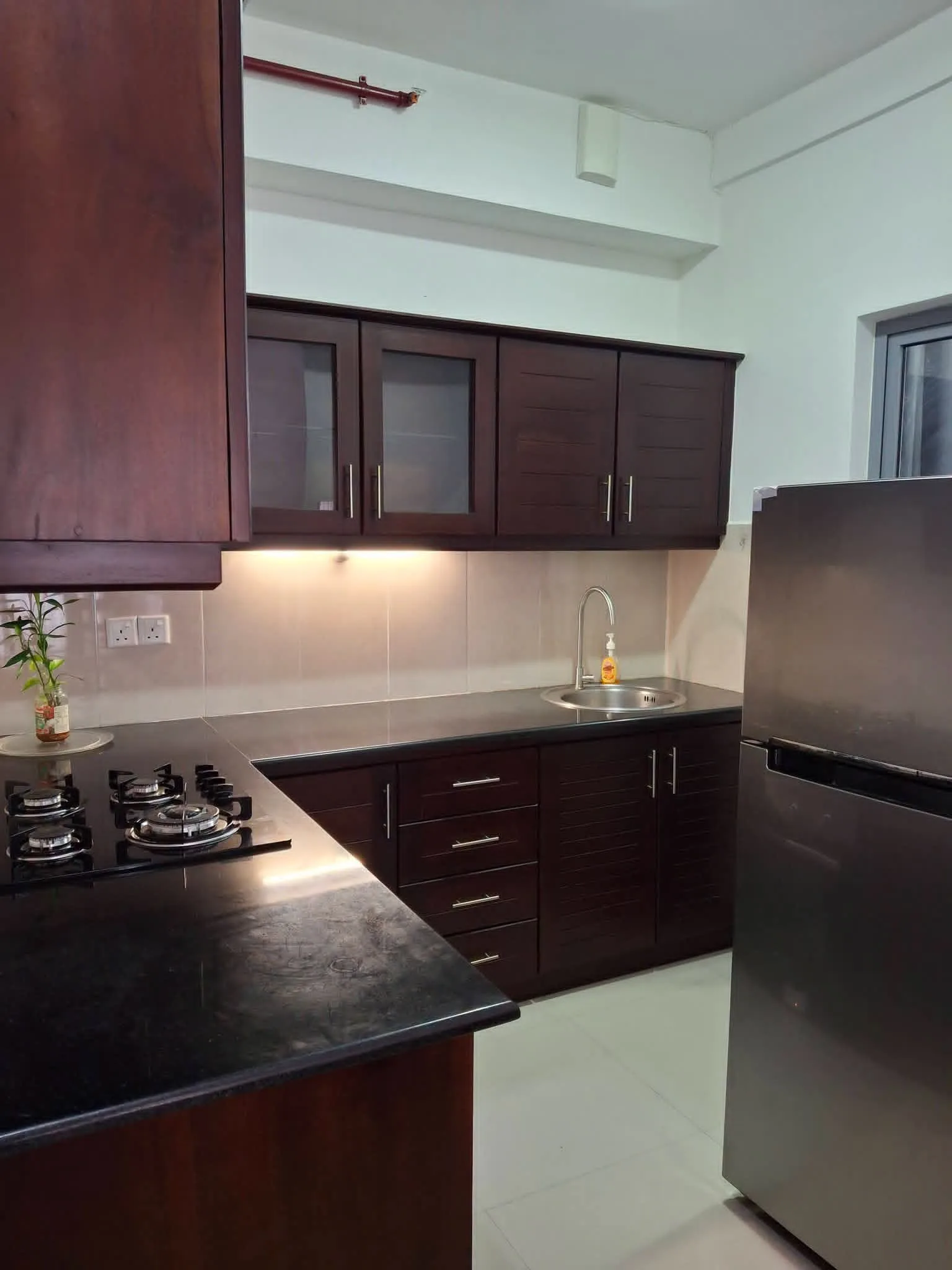 3 BED APARTMENT · COLOMBO 8 photo 3