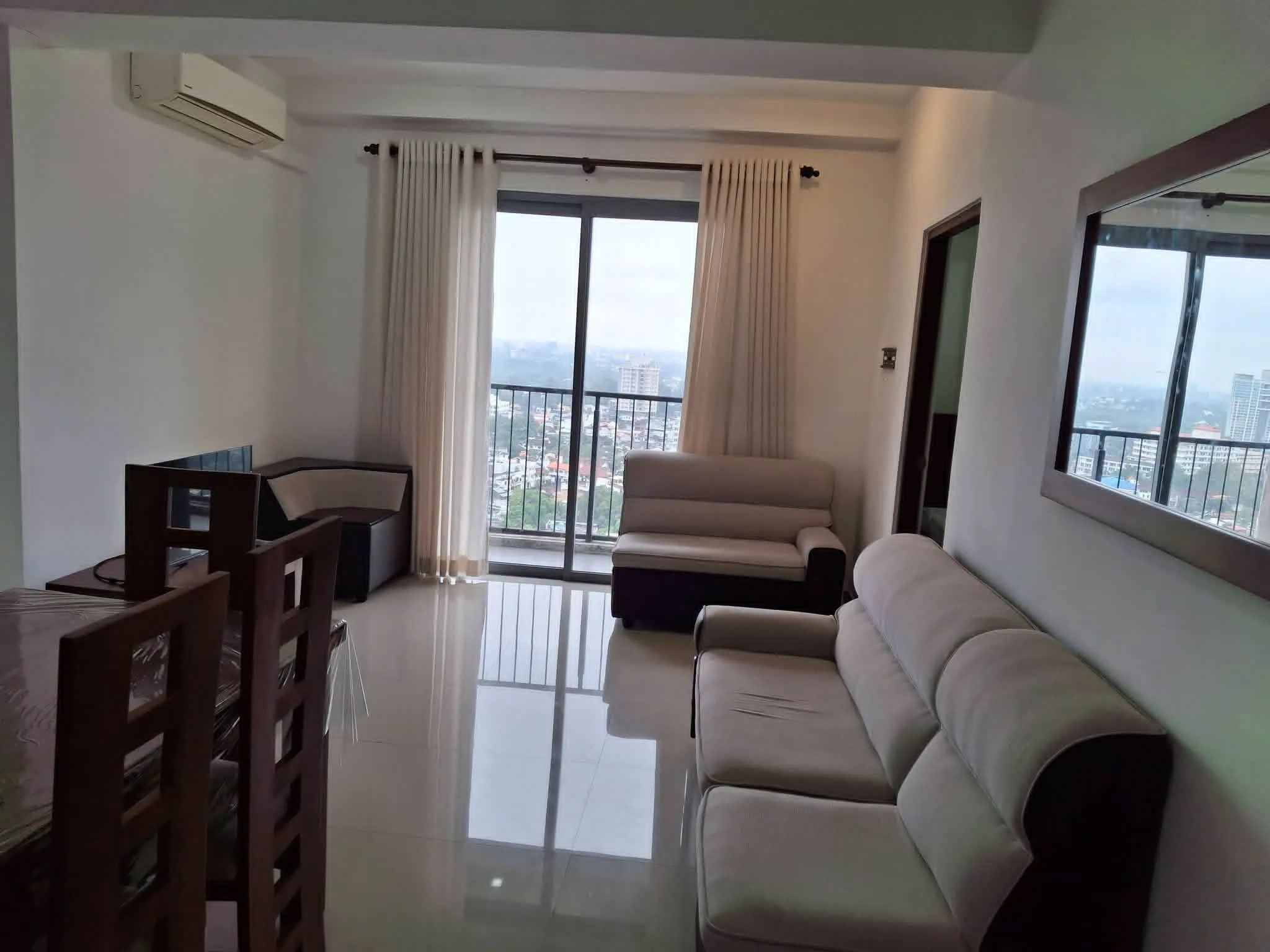 3 BED APARTMENT · COLOMBO 8 photo 4