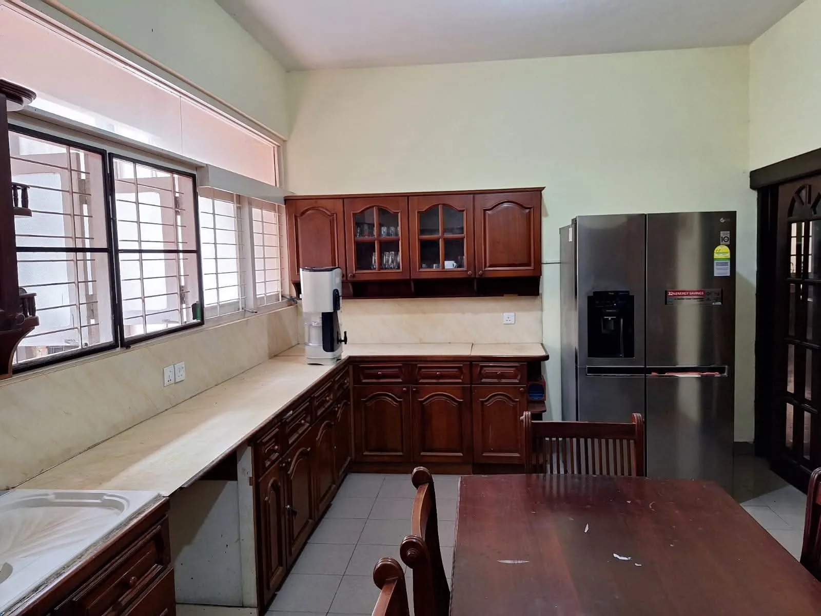 8 BED HOUSE · DEHIWALA photo 9