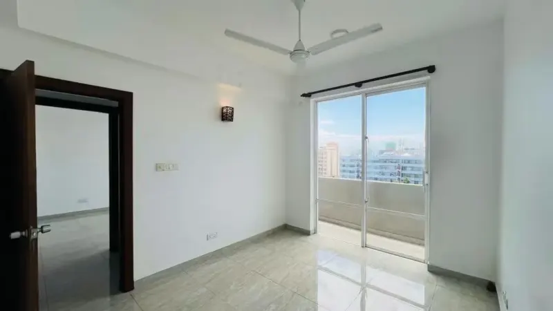 3-BEDROOM LUXURY APARTMENT FOR RENT – R