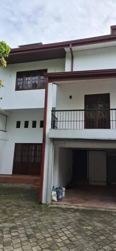 4 BEDROOMS SEMI FURNISHED APARTMENT FOR RENT IN DEHIWALA photo 4
