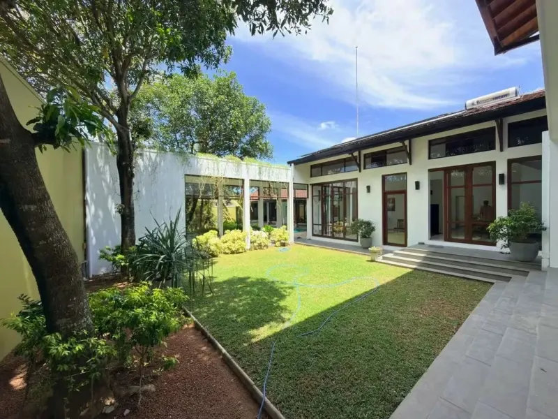 LUXURY 6-BEDROOM SEMI-FURNISHED HOUSE FOR RENT | KOTTE