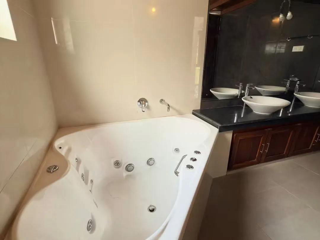 LUXURY 6-BEDROOM SEMI-FURNISHED HOUSE FOR RENT | KOTTE photo 11