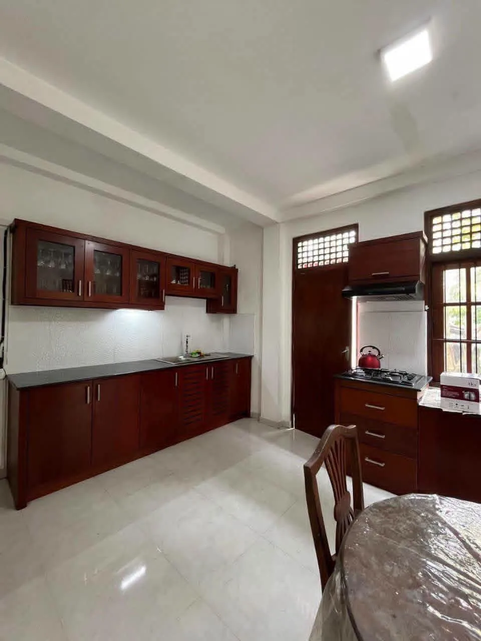 TWO-STOREY LUXURY HOUSE FOR RENT – KAHATHUDUWA | photo 7