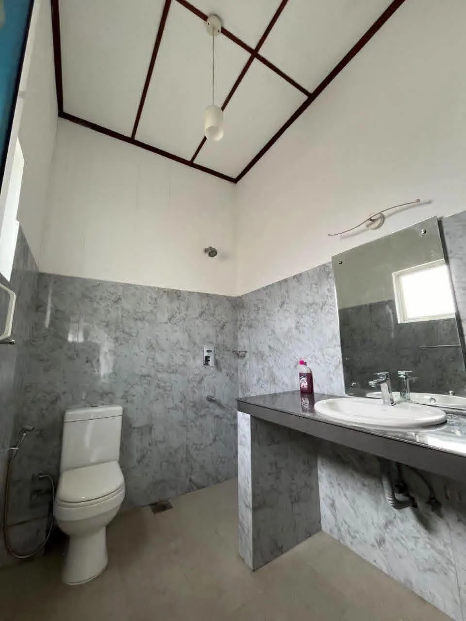 TWO-STOREY LUXURY HOUSE FOR RENT – KAHATHUDUWA | photo 8