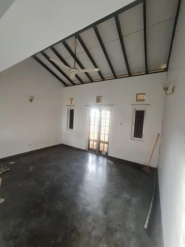 3 BEDROOM HOUSE FOR RENT IN KALUBOWILA – LKR 140,000/MONTH photo 2