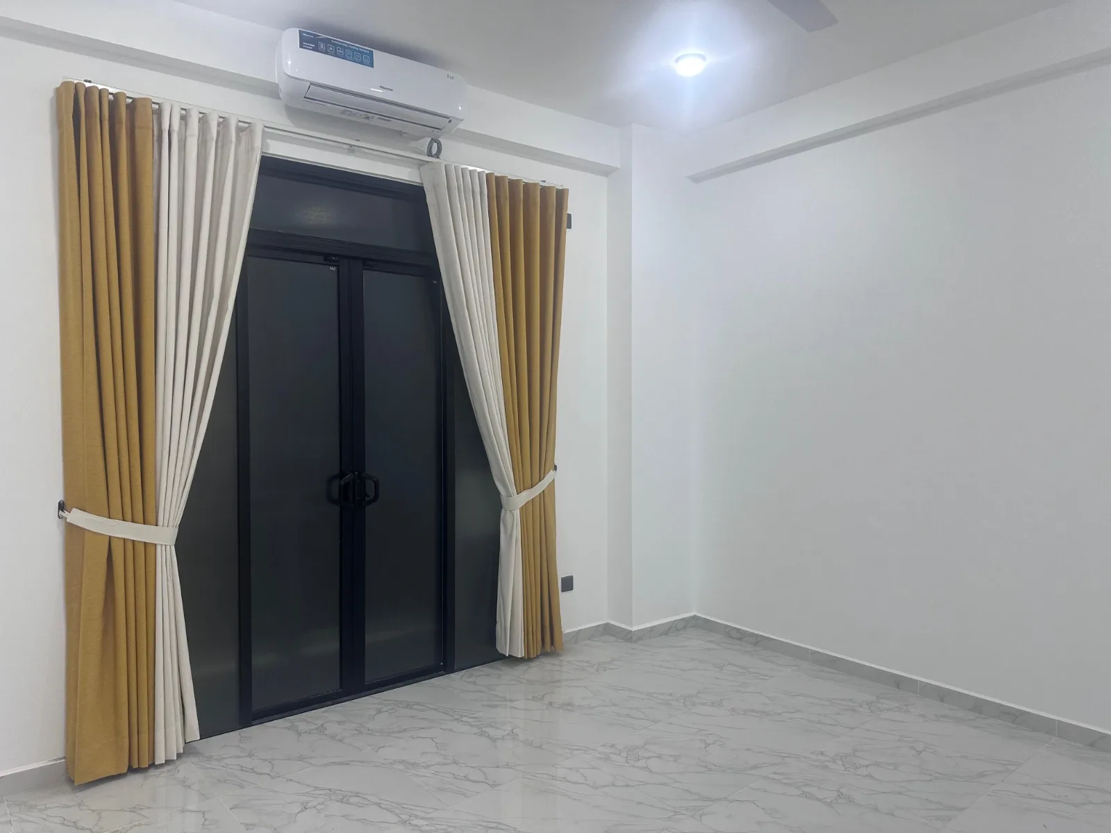 2 BEDROOM APARTMENT FOR RENT IN KALUBOWILA – LKR 175,000