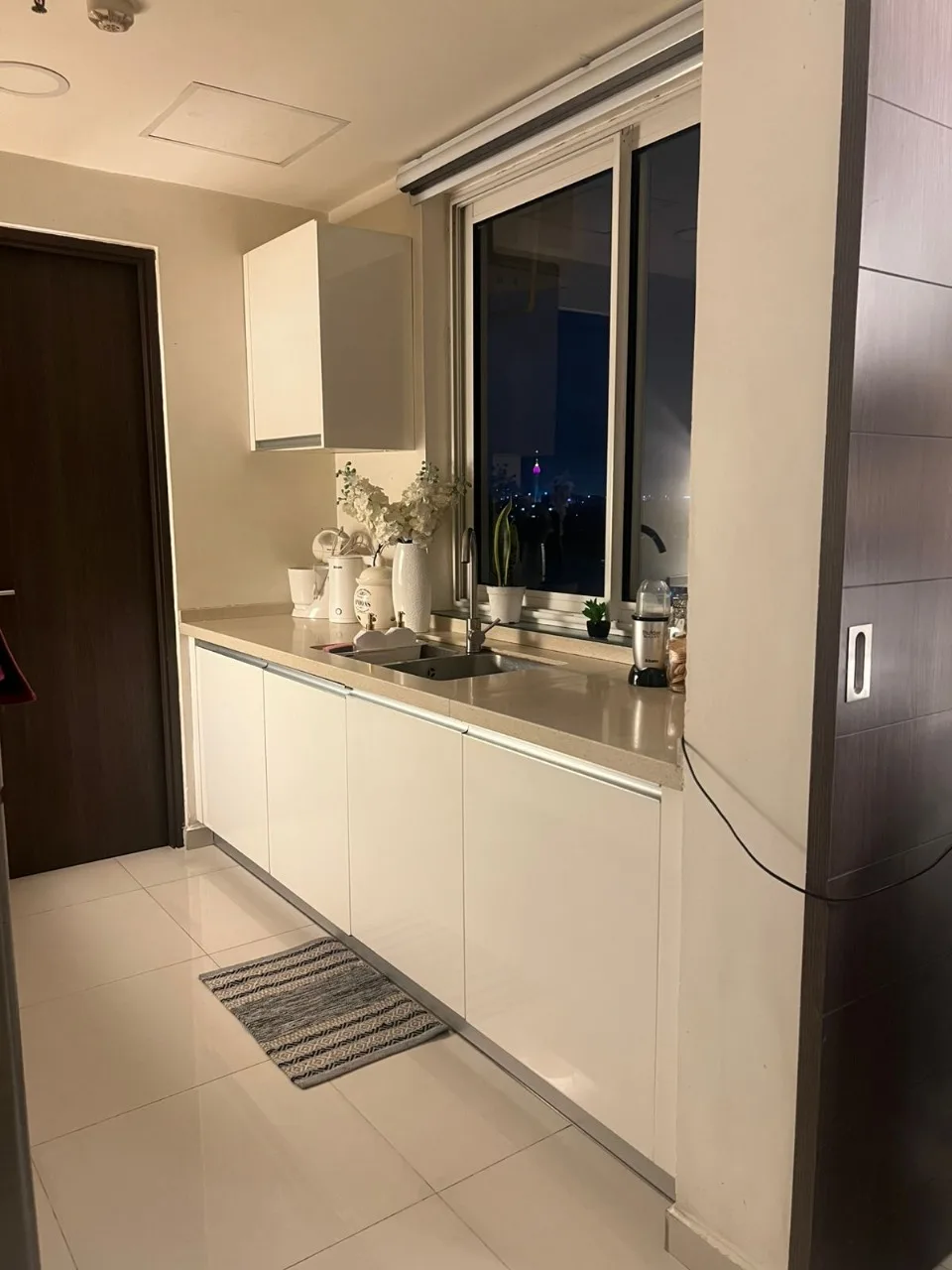 MODERN LUXURY 3-BEDROOM APARTMENT FOR RENT IN KOTTE – LKR 300,000/MONTH photo 9