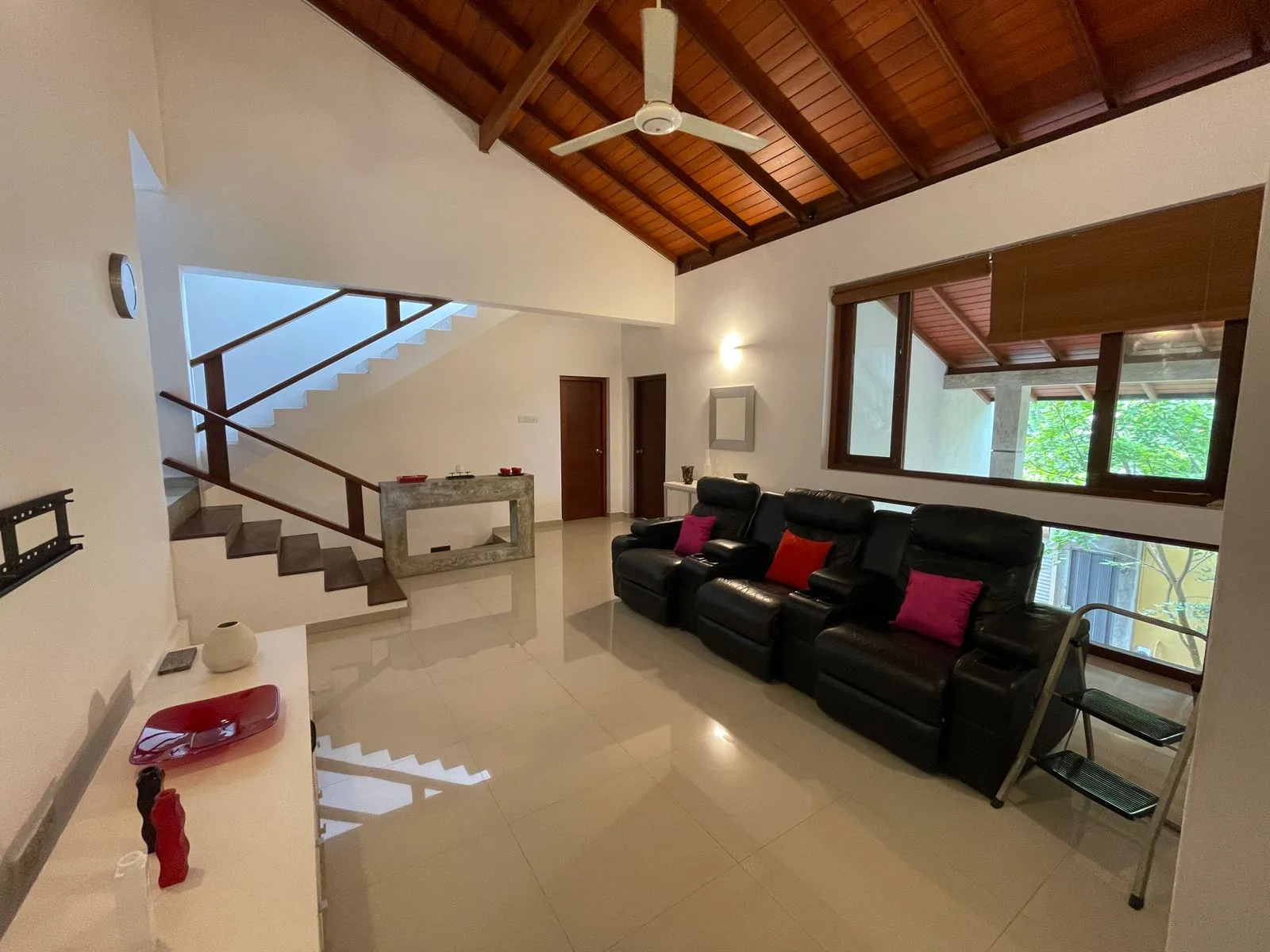 BEAUTIFUL LUXURY HOUSE FOR RENT - KOTTE photo 3