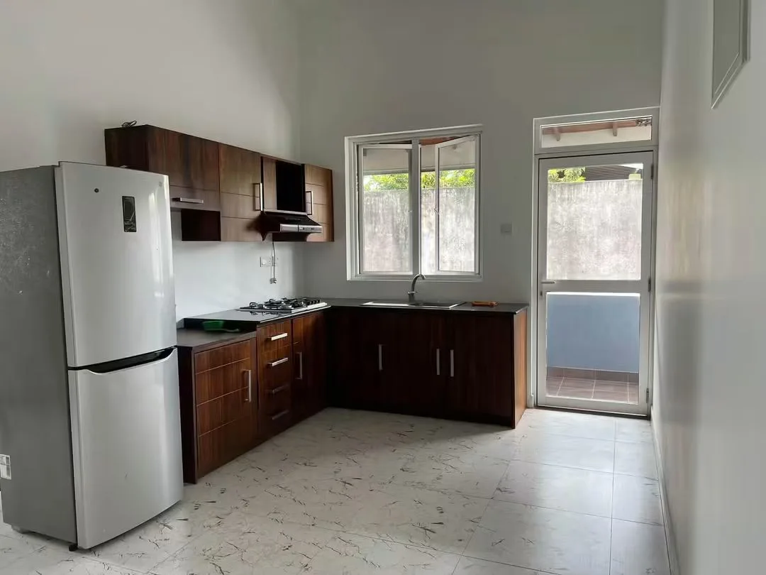 🏙️ BRAND NEW 3-BEDROOM FULLY FURNISHED APARTMENT FOR RENT – MAHARAGAMA photo 3